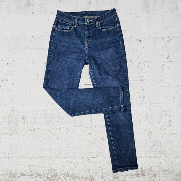 Levi's Dark Wash High Waisted Slim Champagne Label Classic Skinny Jeans Size 28 - Picture 1 of 8